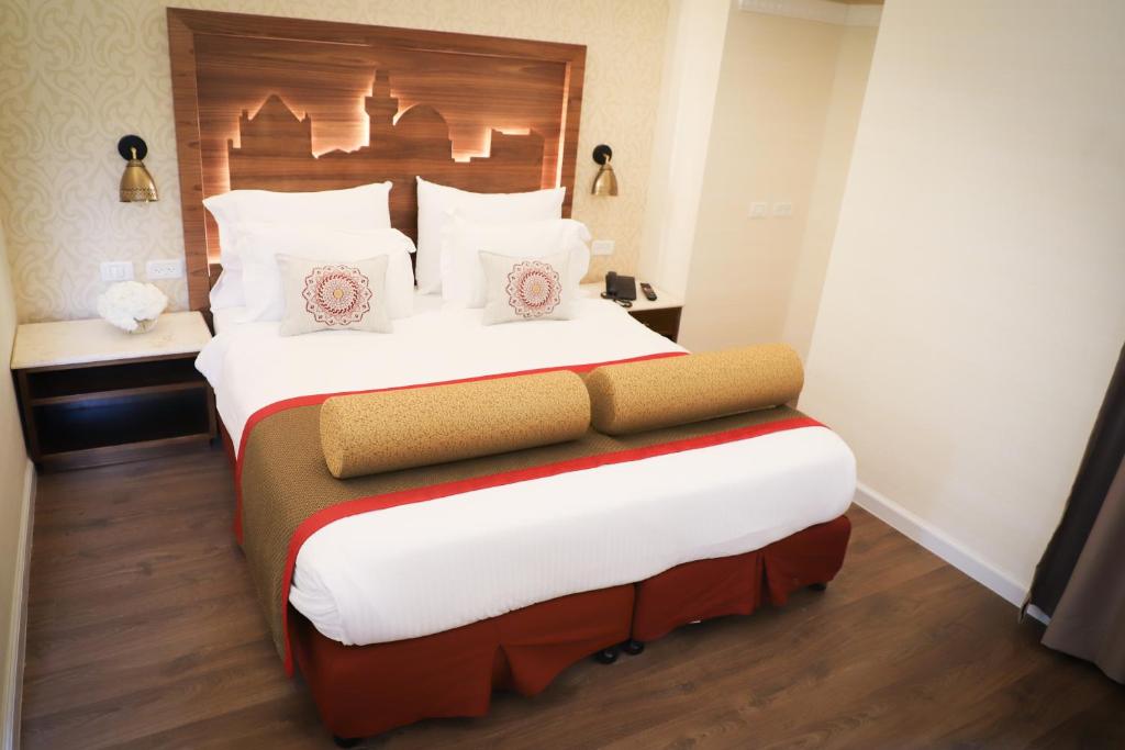 Double Deluxe Room