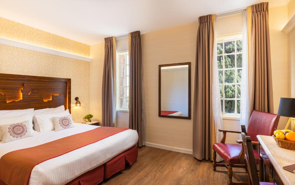Double Deluxe Room